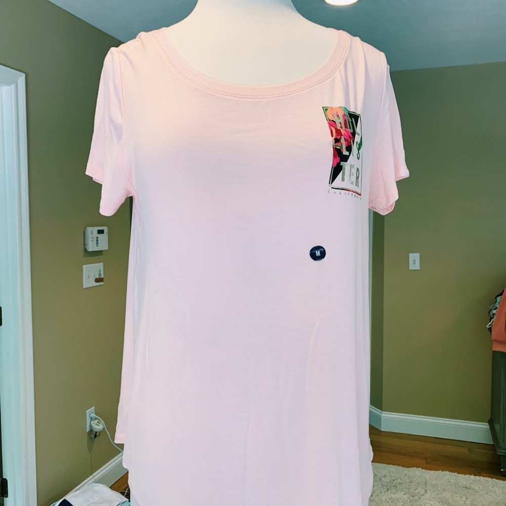 NEW WITH TAGS Hollister Graphic Tee